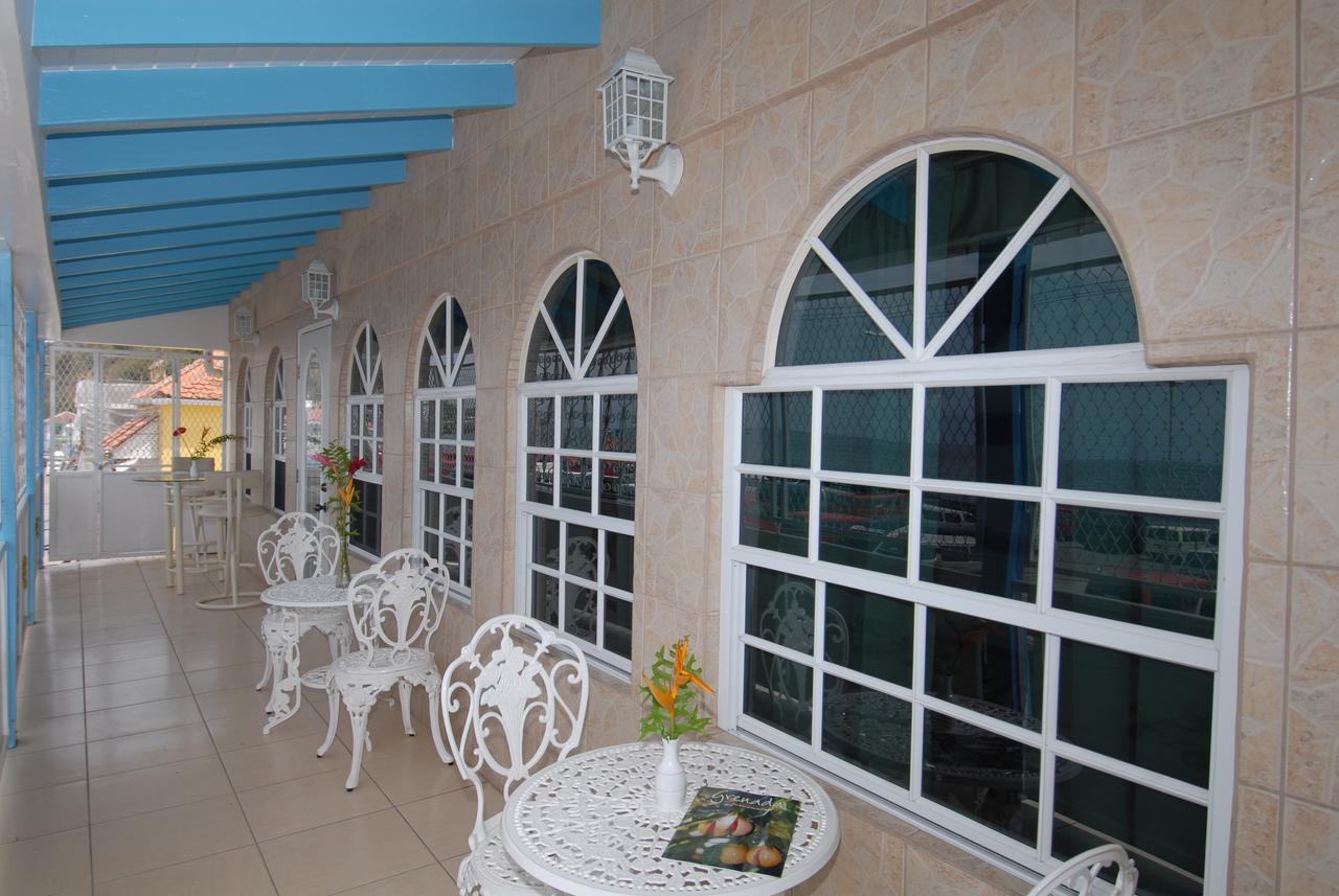 Deyna'S City Inn St. George's Exterior photo